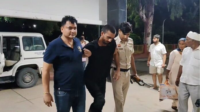 Jind Ransome case Doctor ransom accused arrested. When police surrounded him on the flyover, the accused jumped from the top and fractured his leg.