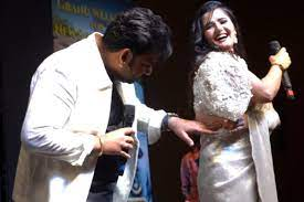 Anjali Raghav said goodbye to Bhojpuri cinema due to the controversy, know who is Anjali Raghav?