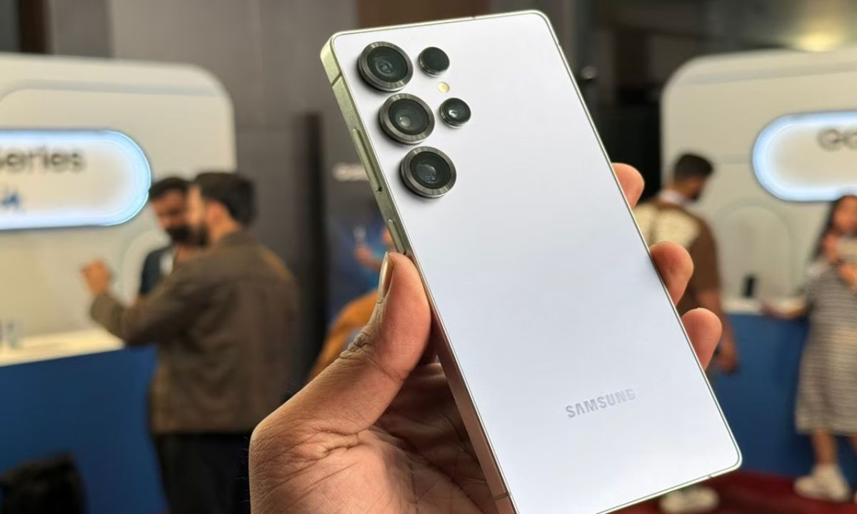 Croma Apple iPhone 17 Big sale on Republic Day, January 26, iPhone 17 rocked, these phones are available cheaply