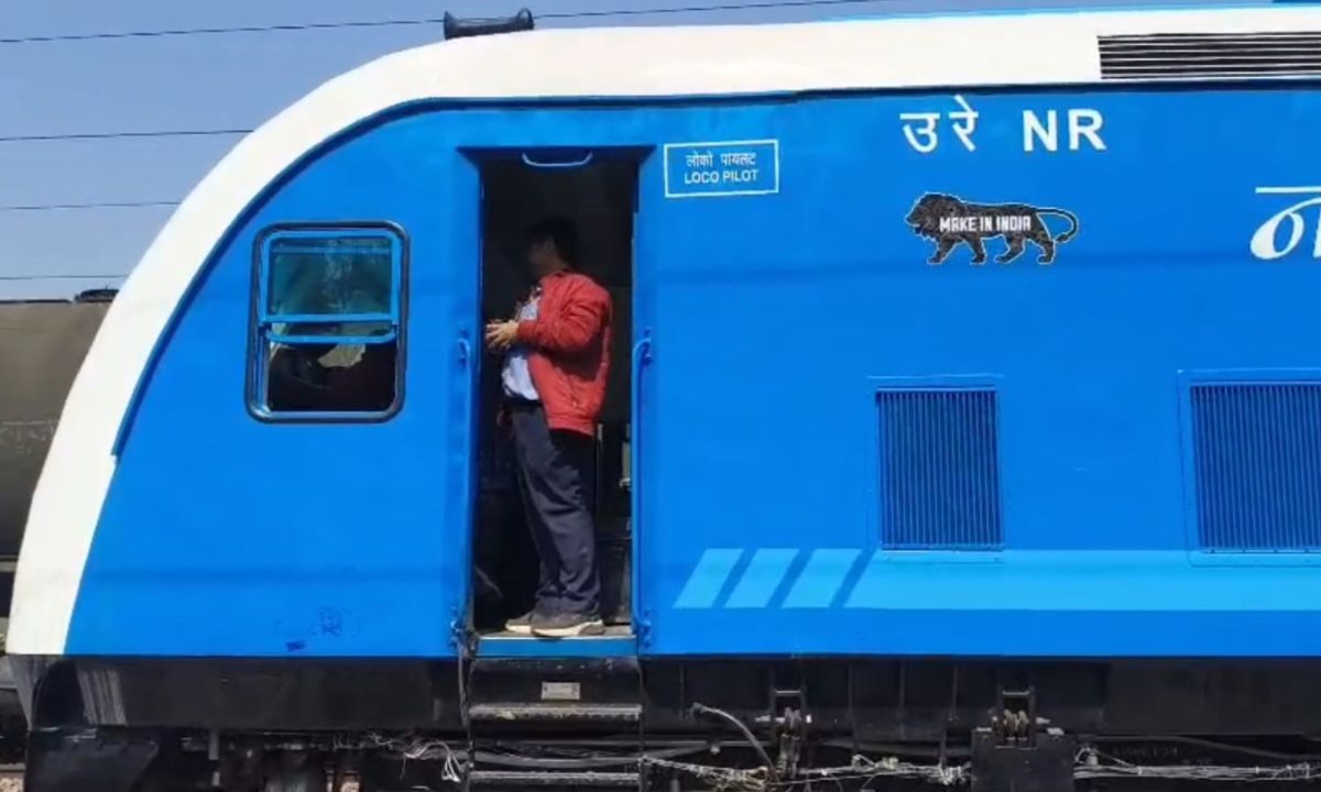 Hydrogen Train Trial successful, making two trips at a speed of 70 kilometers per hour.