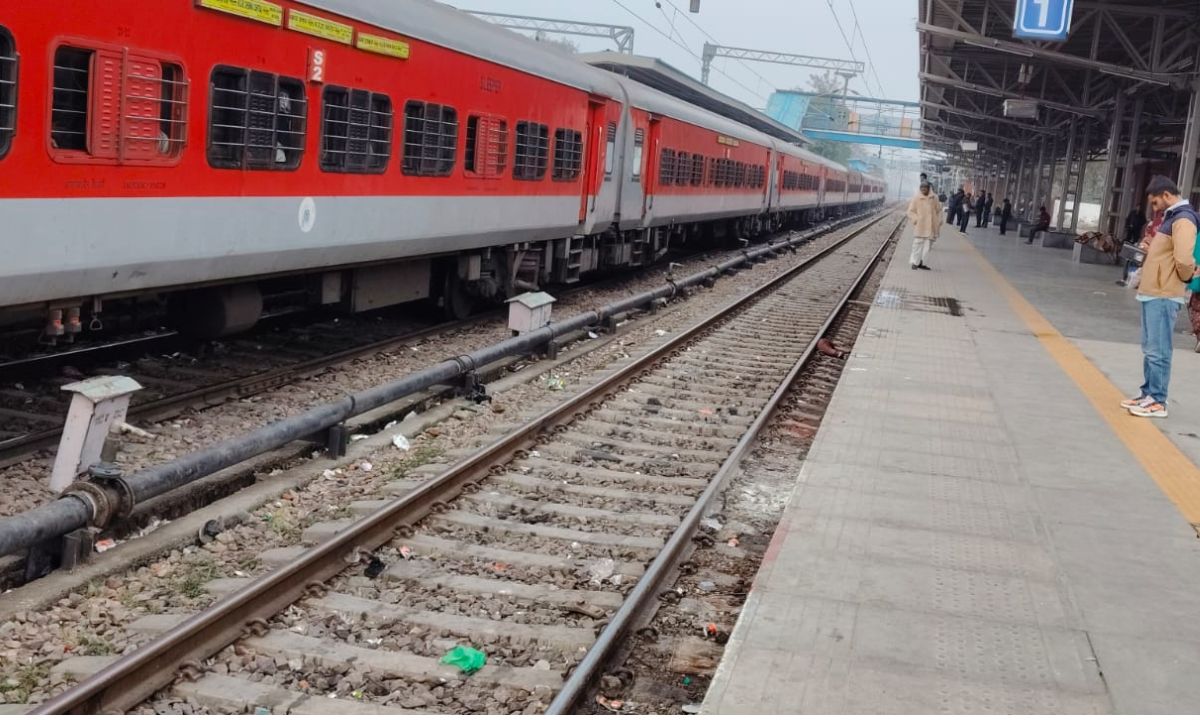 Railway news Jind-Delhi passenger train service restored after being cancelled due to fog.