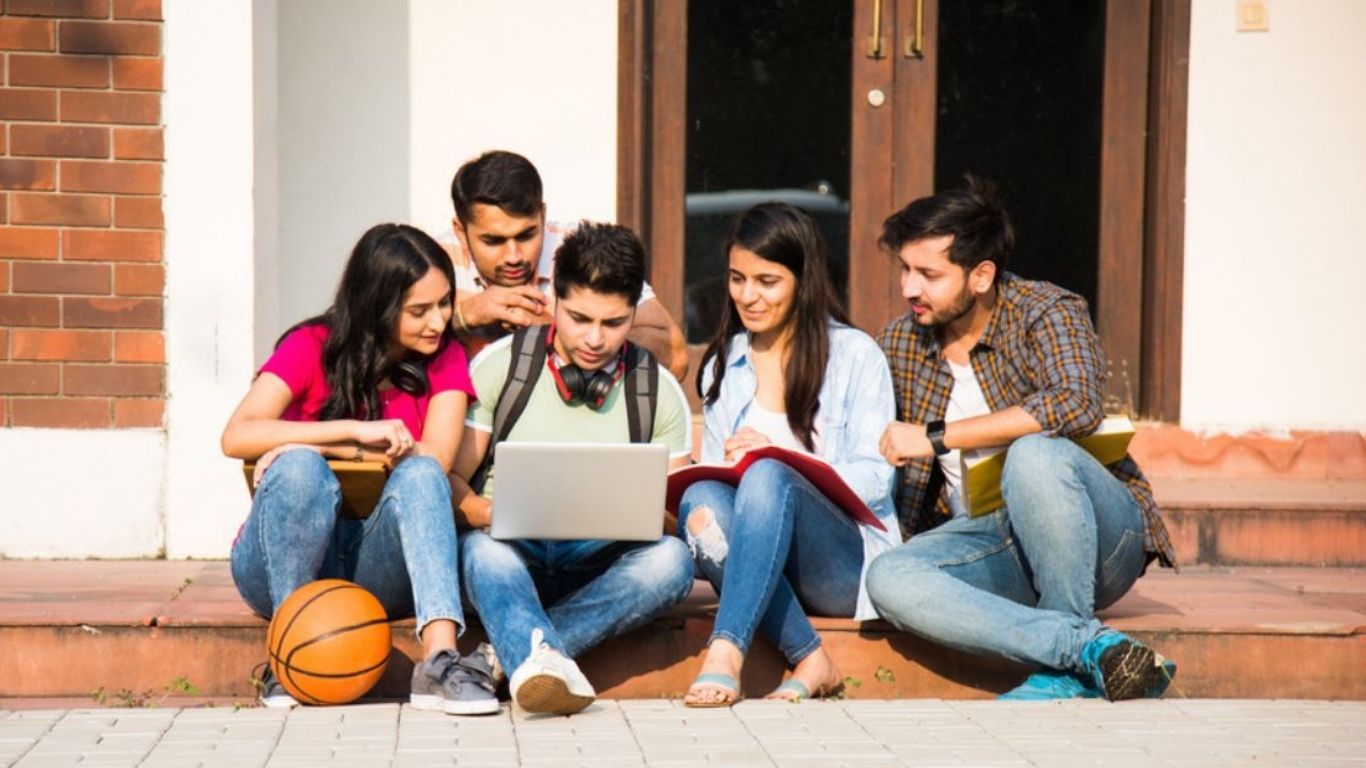 Haryana Saksham Yuva Yojana: हरियाणा सक्षम युवा योजना में युवाओं को 6000 रुपये मासिक सहायता, जानिए आवेदन प्रक्रिया और पात्रता