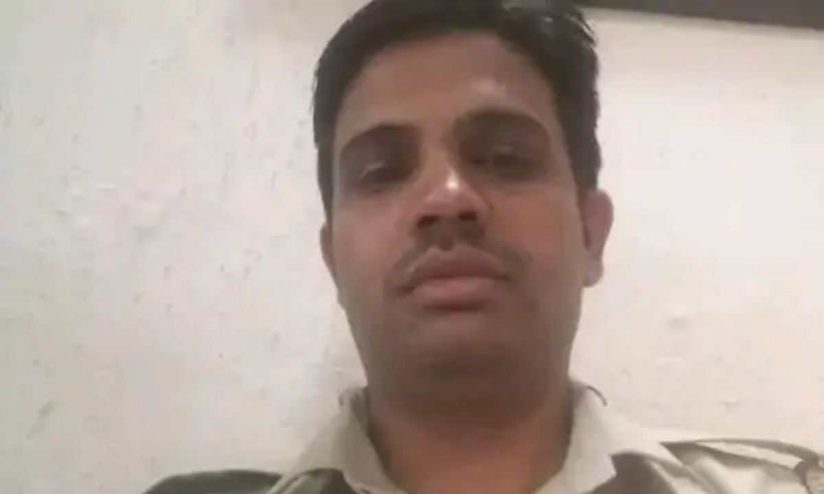 Hisar ACCB raid Sub-inspector caught red-handed taking bribe of Rs 7,000 in Haryana