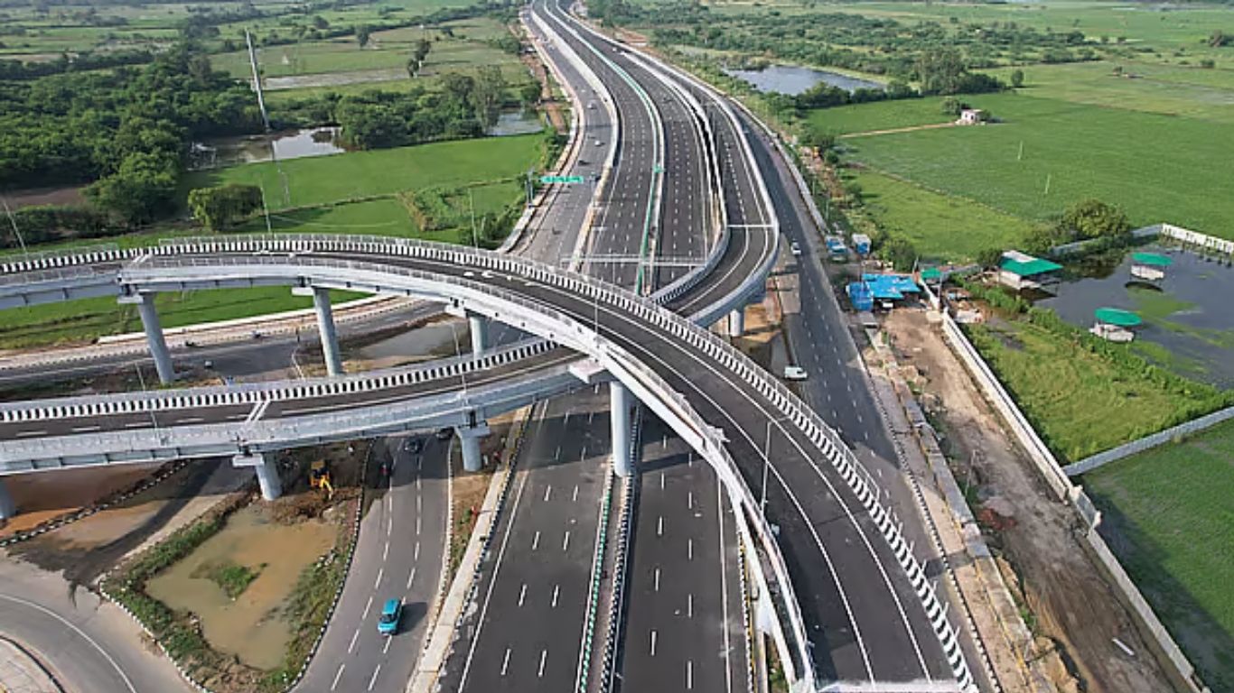 Ganga Expressway: 12 जिलों की बदली किस्मत, जानें कहा कहा इंटरचेंज मिलेगें, पूरी डिटेल्स
