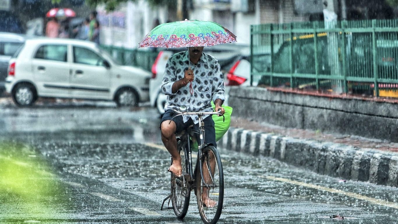 Haryana Weather: हरियाणा में मौसम का यू-टर्न, 10 जिलों में आंधी-बारिश का अलर्ट, गर्मी से मिलेगी राहत
