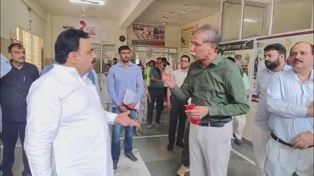 Jind News Deputy Speaker Dr. Krishna Midha Conducts Surprise Inspection at Jind Hospital