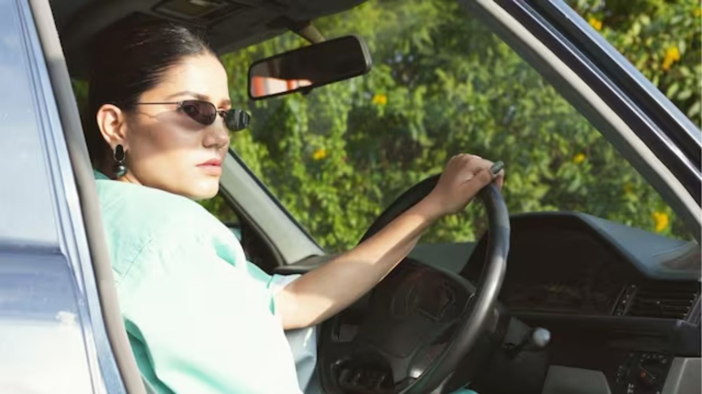 Sapna Chaudhary Lucknow Court: सपना चौधरी को लखनऊ कोर्ट ने लिया हिरासत में, 1400 का जुर्माना और 60 हजार का मुचलका, जानें क्या है माजरा