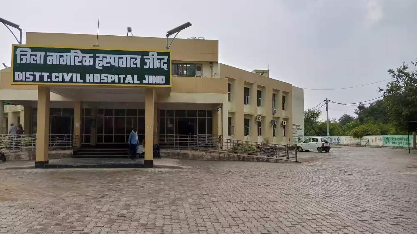 Jind Civil Hospital: Patients are upset due to lack of ultrasound in the civil hospital, there is no facility for heart disease checkup either.