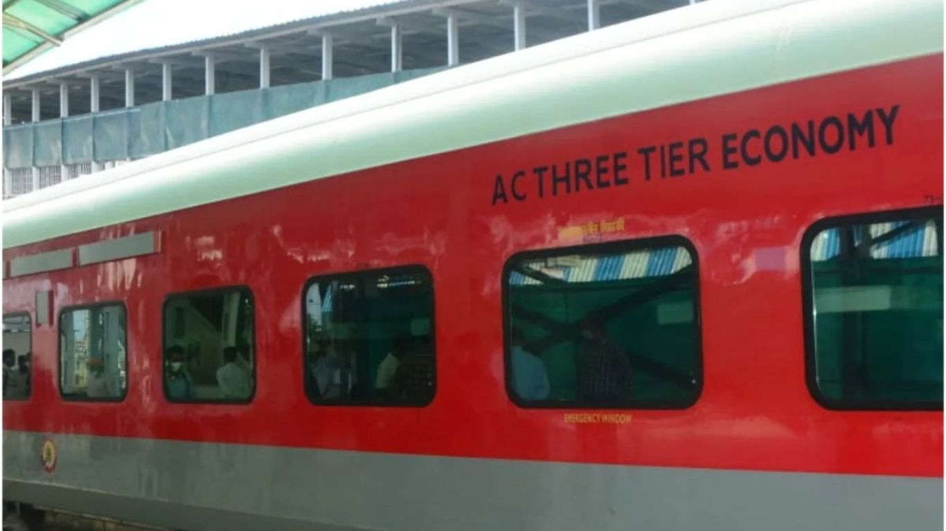 Indian Railways: हरियाणा के रास्ते चलाई साप्ताहिक स्पेशल ट्रेन, देखें टाइमिंग
