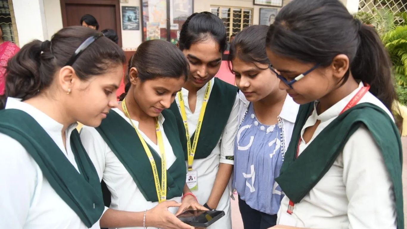 Cbse results class 12th: 12वीं के छात्रों के लिए बड़ा अपडेट, इस दिन जारी हो सकते हैं नतीजे, जानें बोर्ड की ताजा तैयारी